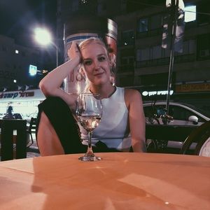 Meet your Posher, Caileigh